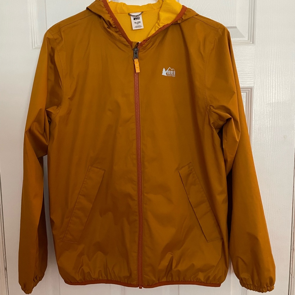REI windbreaker jacket. Kids size XL (18)